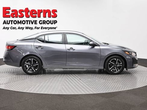 Used 2024 Nissan Sentra SV FWD image 4