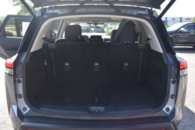 Used 2025 Nissan Pathfinder SV w/ SV Premium Package AWD/4WD image 18