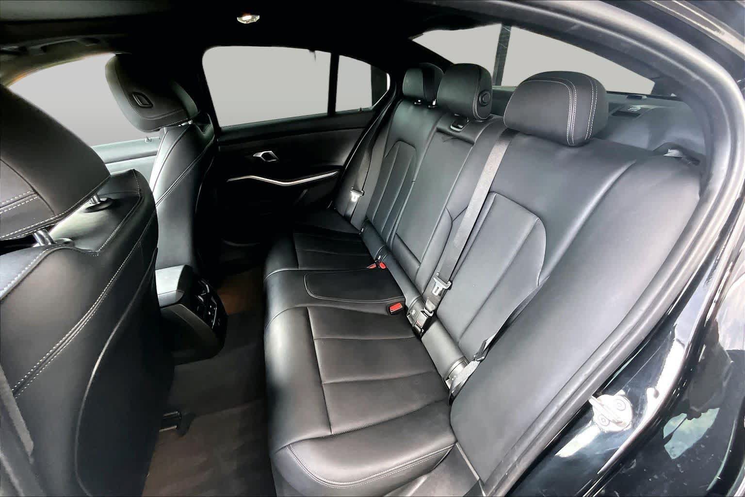 Used 2024 BMW 330i Sedan RWD image 21