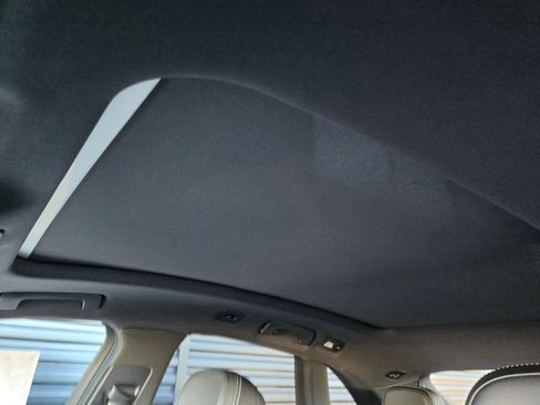 New 2026 Porsche Macan GTS image 21