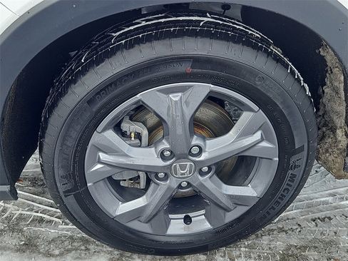 Certified 2026 Honda HR-V LX image 2