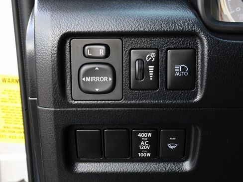 Used 2023 Toyota 4Runner TRD Off-Road Premium image 27