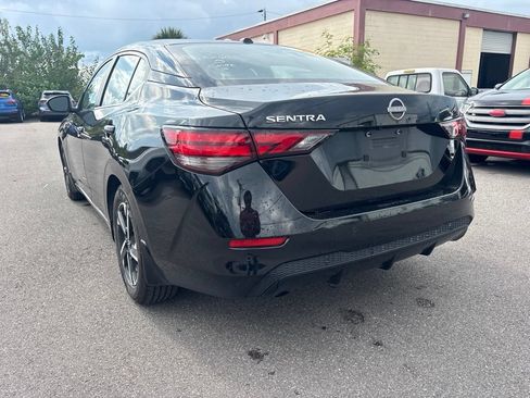Used 2025 Nissan Sentra SV FWD image 5