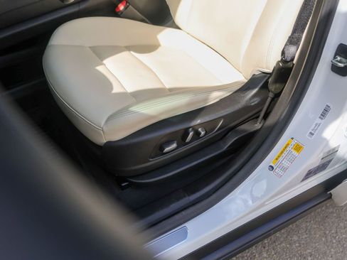 Certified 2023 Cadillac XT6 Sport w/ Technology Package image 8