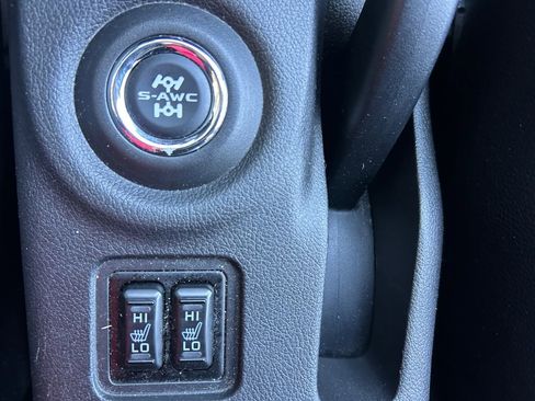 Used 2016 Mitsubishi Outlander GT AWD/4WD image 37