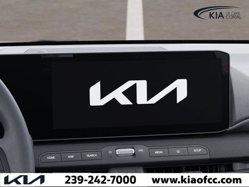 New 2025 Kia K4 LXS image 20