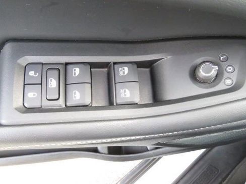 Used 2024 Jeep Grand Cherokee Laredo X w/ Luxury Tech Group I AWD/4WD image 18