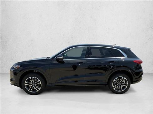 Used 2025 Audi Q5 Premium w/ Convenience Package AWD/4WD image 8