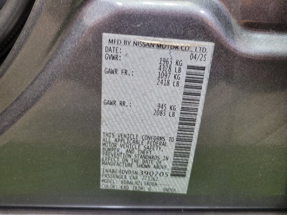 Used 2025 Nissan Altima 2.5 SV FWD image 33