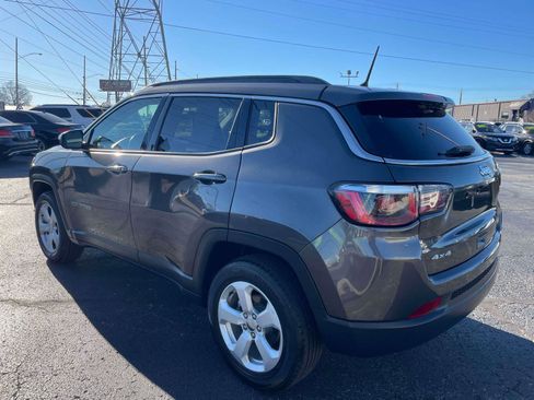 Used 2018 Jeep Compass Latitude w/ Cold Weather Group image 3