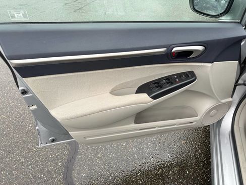 Used 2007 Honda Civic Hybrid Sedan image 49