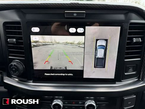 New 2026 Ford F250 Lariat w/ Black Appearance Package image 22