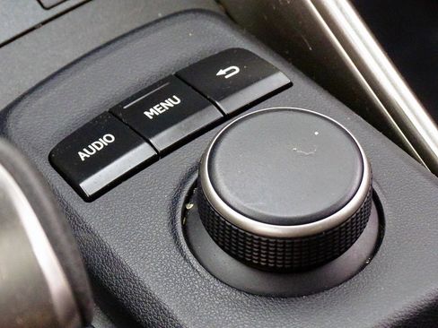 Used 2018 Lexus IS 300 F Sport RWD image 41