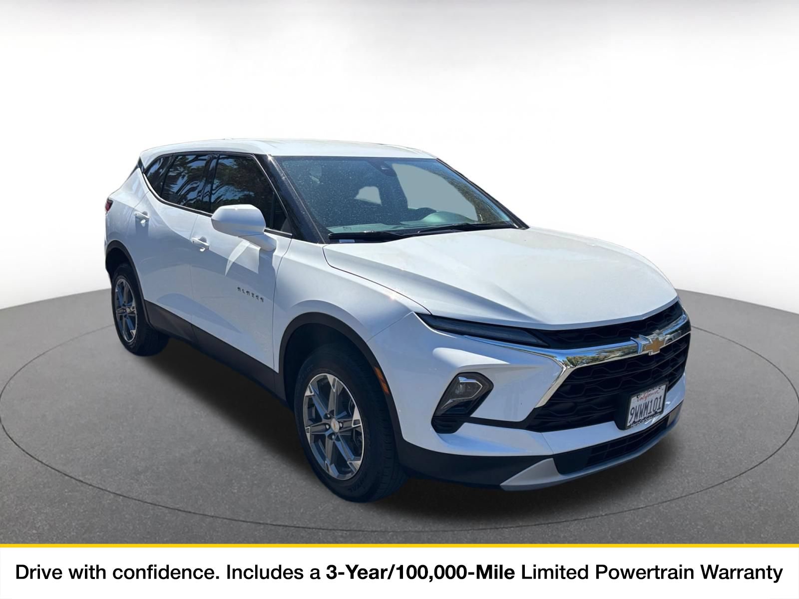 Used 2026 Chevrolet Blazer LT FWD image 1