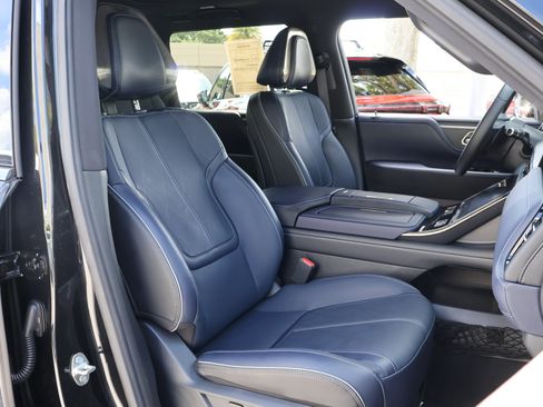Certified 2026 INFINITI QX80 4WD image 25