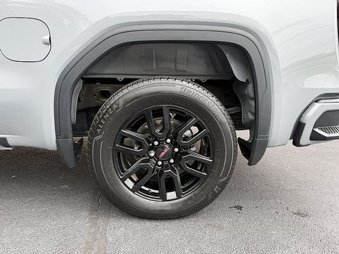 Used 2024 GMC Sierra 1500 Elevation AWD/4WD image 8