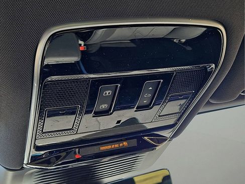 Used 2024 Land Rover Range Rover Sport Dynamic SE image 31