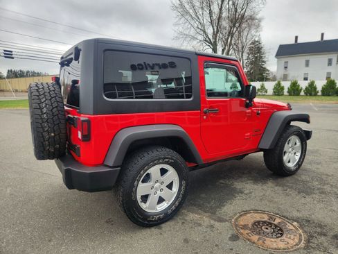 Used 2016 Jeep Wrangler Sport w/ Connectivity Group AWD/4WD image 17