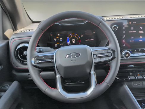 New 2025 Chevrolet Colorado Z71 w/ Technology Package image 11