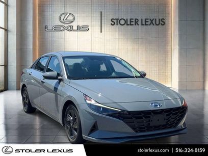 Used 2023 Hyundai Elantra SEL w/ Preferred Accessory Package
