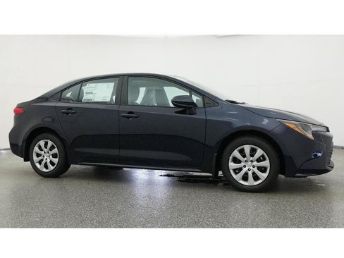 New 2026 Toyota Corolla LE FWD image 28