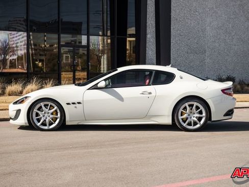 Used 2017 Maserati GranTurismo Sport image 53