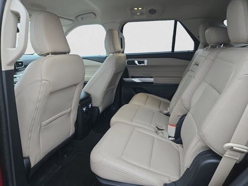 Used 2023 Ford Explorer XLT w/ Equipment Group 202A image 22