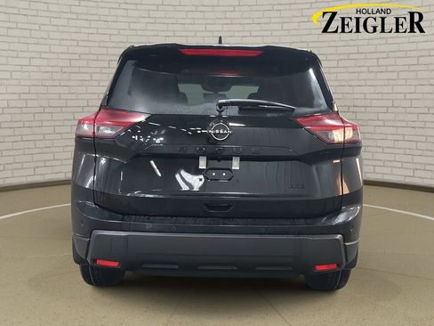 New 2026 Nissan Rogue SV AWD/4WD image 6