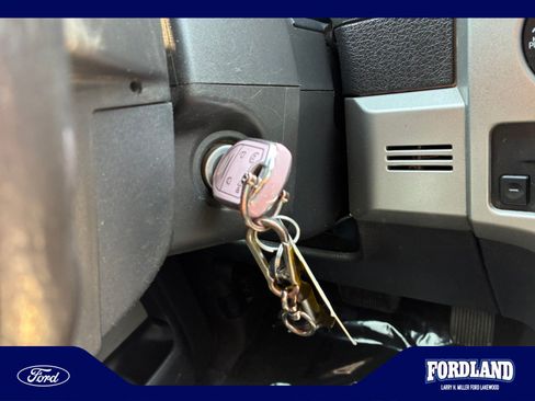 Used 2014 Ford F150 FX4 w/ Equipment Group 402A Luxury AWD/4WD image 30