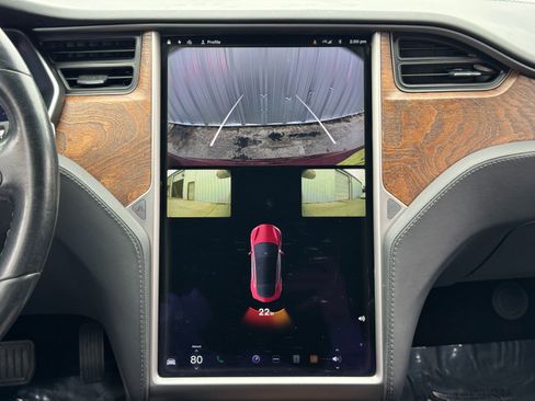 Used 2018 Tesla Model S 75D image 30