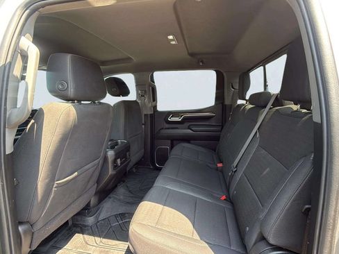 Used 2024 Chevrolet Silverado 1500 LT AWD/4WD image 17