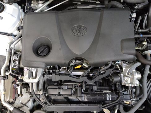 Used 2021 Toyota Camry SE w/ Convenience Package FWD image 30
