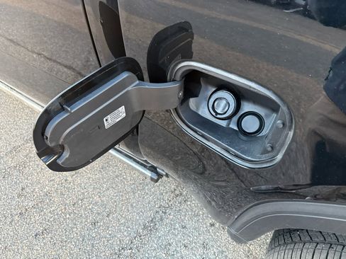 New 2026 GMC Sierra 1500 Denali w/ Denali Reserve Package image 10