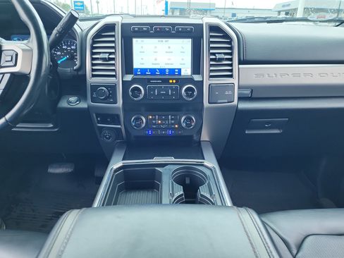 Used 2020 Ford F350 Platinum image 24