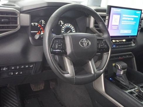 Used 2023 Toyota Tundra Limited AWD/4WD image 6