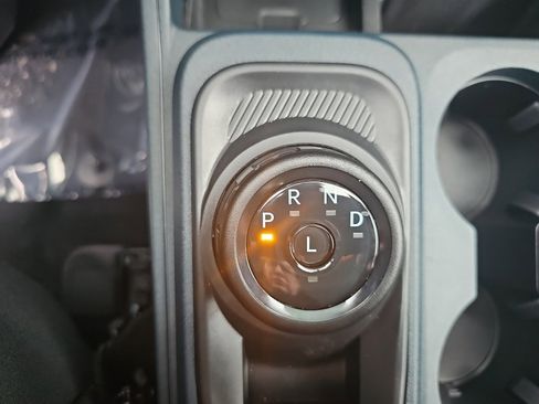 New 2025 Ford Maverick XL image 43