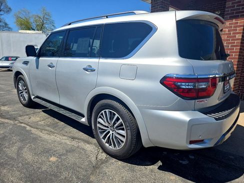 Used 2023 Nissan Armada SL image 6