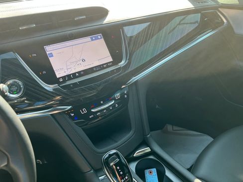 Used 2024 Cadillac XT6 Premium Luxury w/ LPO, Floor Liner Package FWD image 17