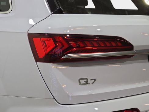 Used 2023 Audi Q7 3.0T Premium Plus w/ Premium Plus Package image 38