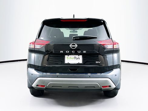 Used 2023 Nissan Rogue SV image 7