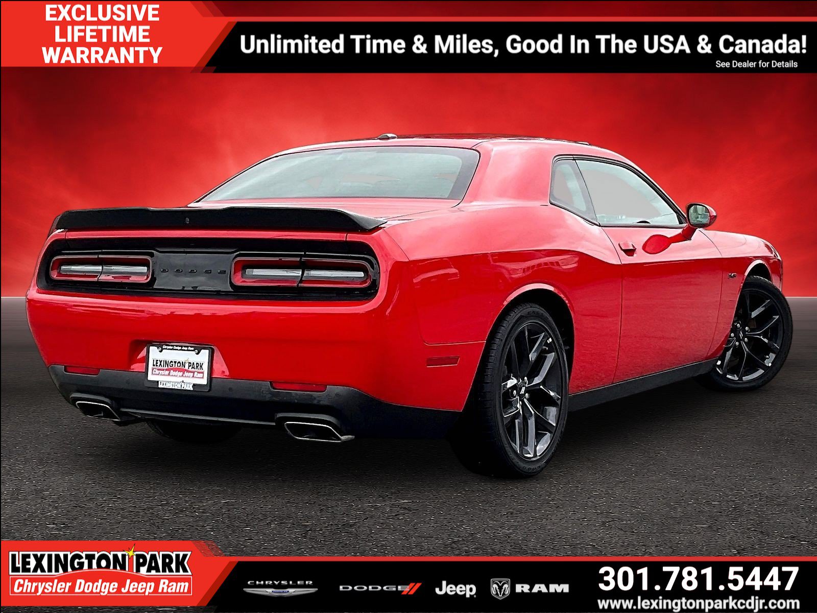 Used 2023 Dodge Challenger R/T w/ Blacktop Package RWD image 5