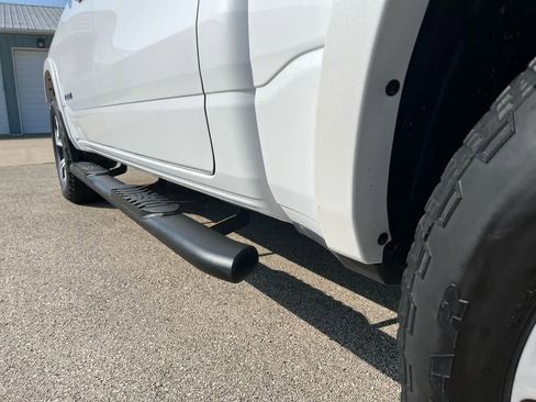 Used 2019 RAM 1500 Laramie image 15