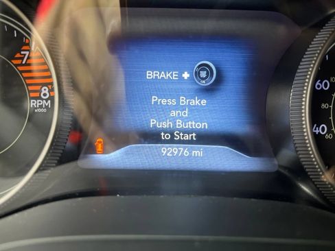Used 2019 Jeep Cherokee Trailhawk AWD/4WD image 11