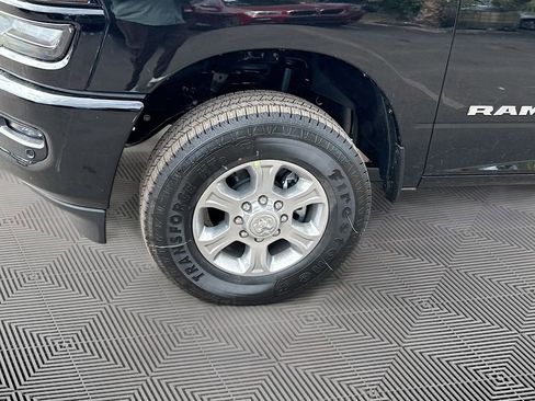 New 2026 RAM 3500 Big Horn AWD/4WD image 33