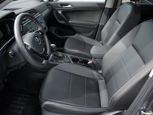 Used 2021 Volkswagen Tiguan SEL image 8