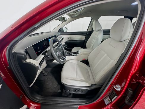 Used 2025 Hyundai Tucson SEL image 13