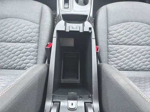 Used 2018 Chevrolet Equinox LT image 33