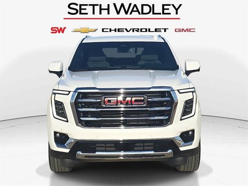 New 2026 GMC Yukon Elevation image 2