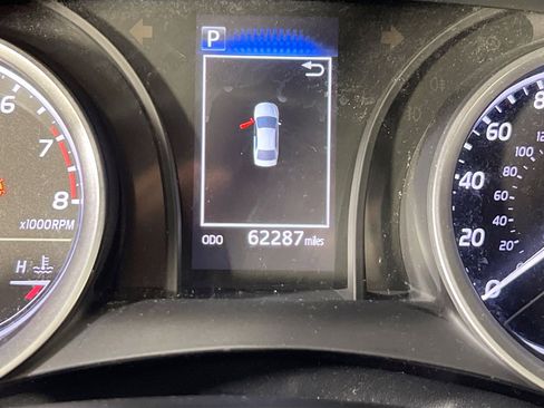 Used 2021 Toyota Camry LE FWD image 12