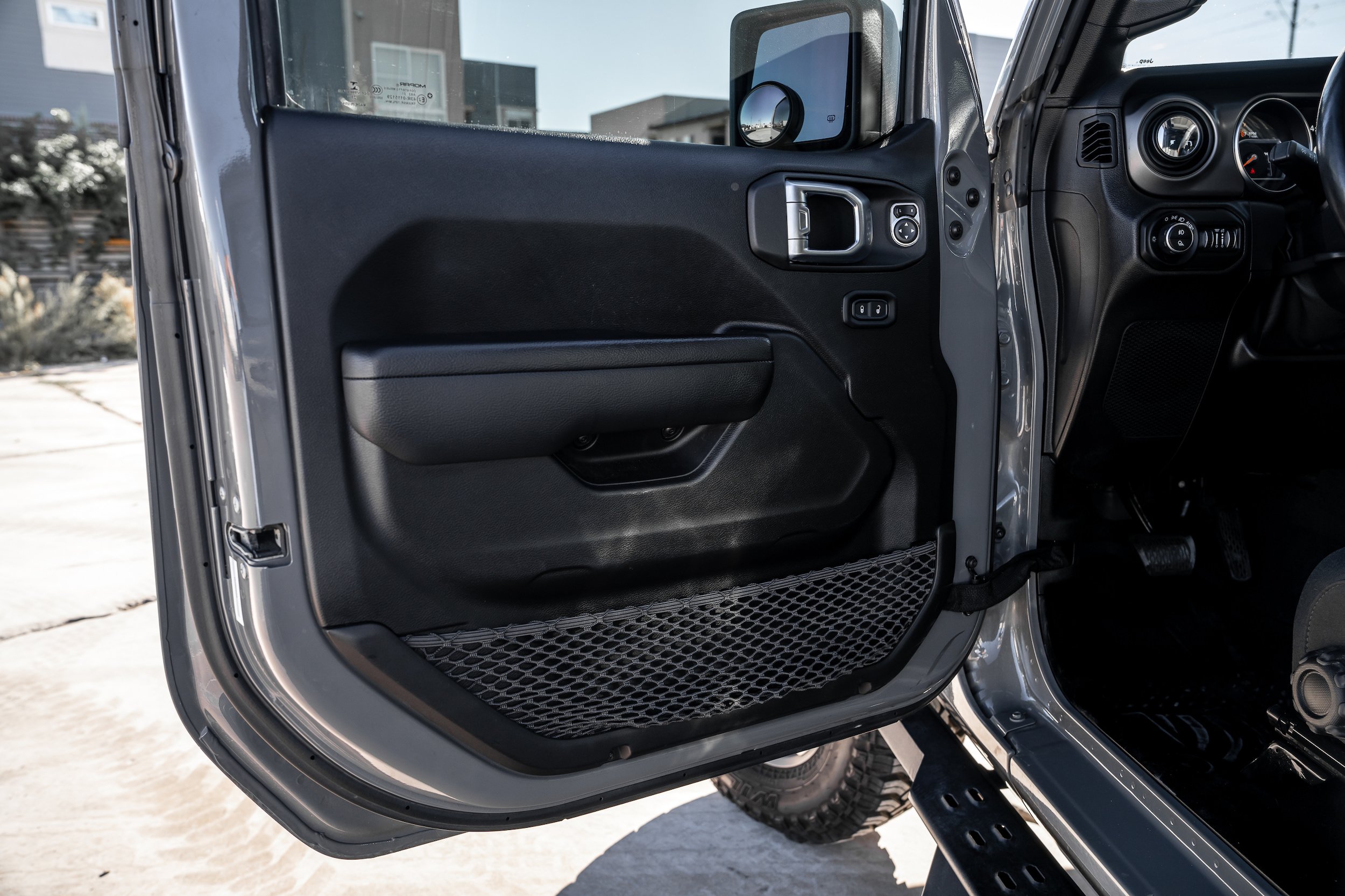 Used 2021 Jeep Gladiator Sport AWD/4WD image 16